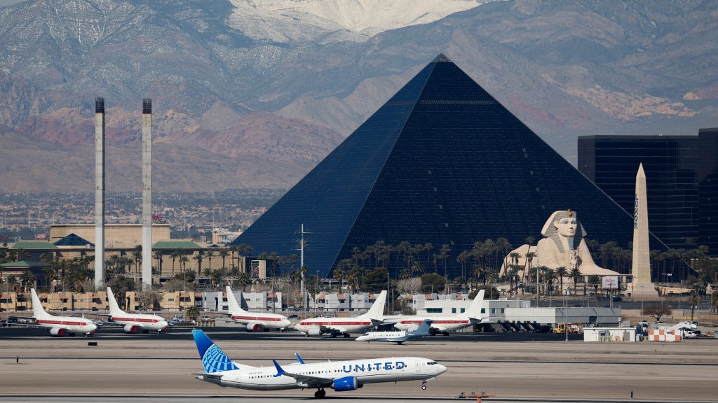 Flight rerouted after passenger threatened to hijack plane — Jenkintown Community news